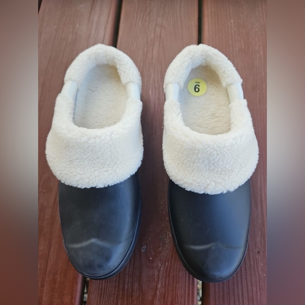 NWOB Hunter Play Sherpa Insulated Clog Wmns 9 M